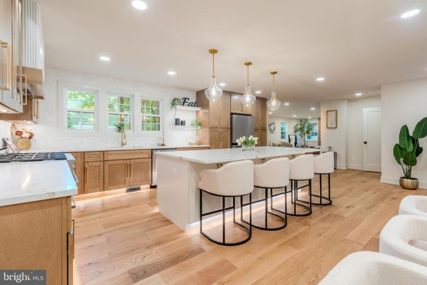 Interior, Kitchen, Pendant Lights, Recessed Lighting, Wood Texture Flooring