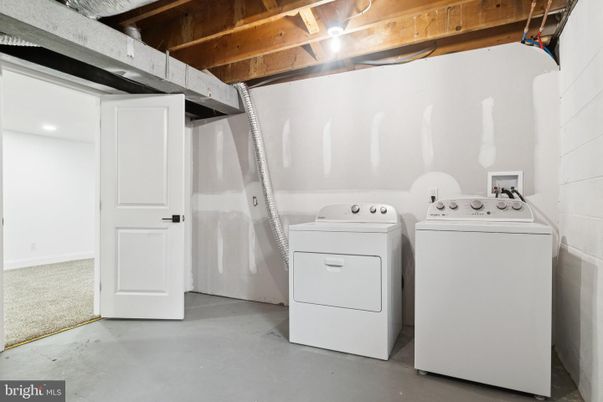 Interior, Utility Closets, Washer, Wooden Beams