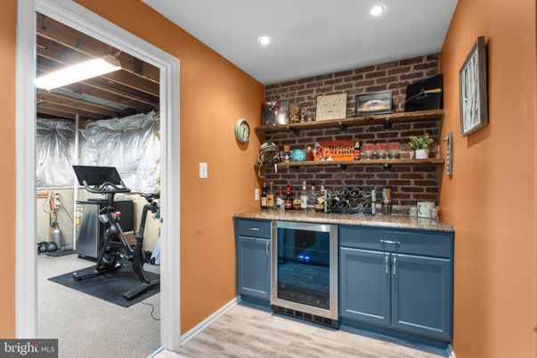 Fitness Equipment, Interior, Recessed Lighting, Stone Walls, Wood Texture Flooring