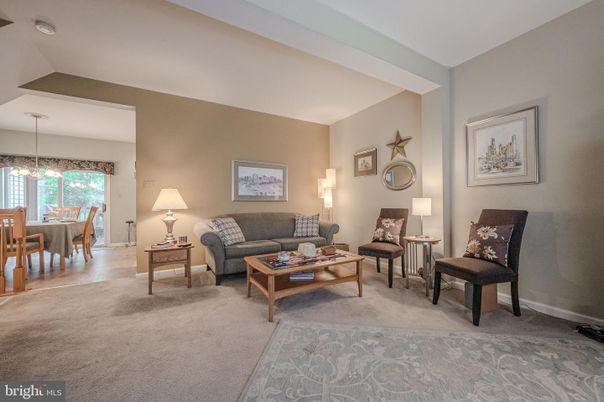 Dining room, Interior, Living room, Pendant Lights