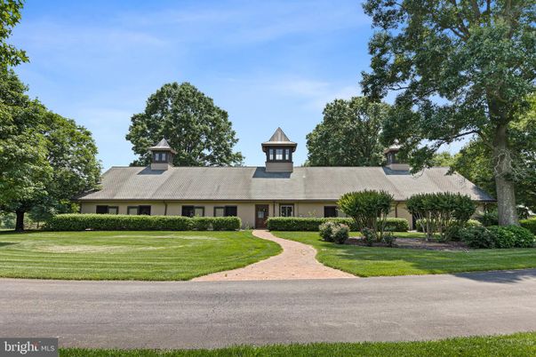 Backyard, Exterior, Facade, Cape Cod