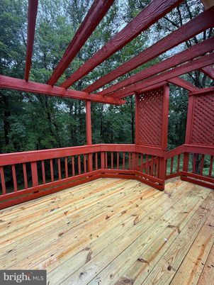 Exterior, Wood Texture Flooring