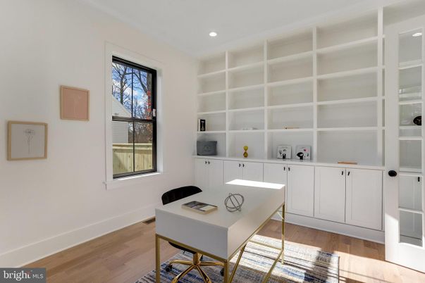 Home Office, Interior, Recessed Lighting, Wood Texture Flooring