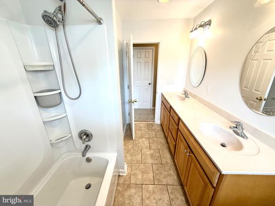 Bathroom, Dual Sink Vanities, Interior