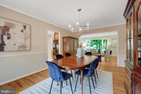 Chandelier, Dining room, Interior, Pendant Lights, Wood Texture Flooring
