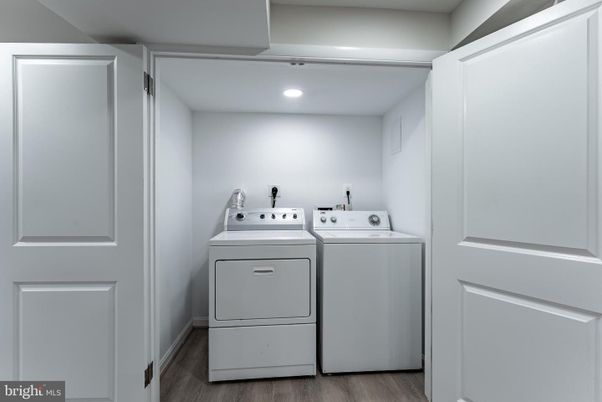 Interior, Recessed Lighting, Utility Closets, Washer, Wood Texture Flooring
