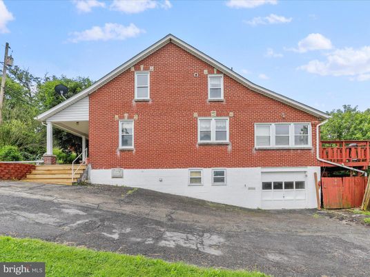 Attached, Exterior, Facade, Brick Facade, Brick Traditional