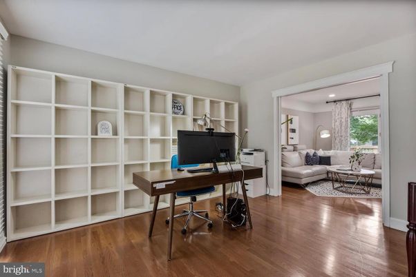 Home Office, Interior, Living room, Recessed Lighting, Wood Texture Flooring