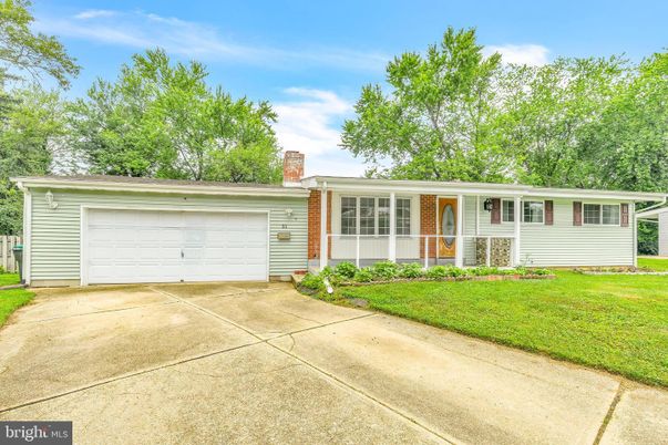 Attached, Exterior, Facade, Brick Facade, Ranch