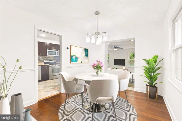 Dining room, Interior, Kitchen, Pendant Lights, Recessed Lighting, Stainless Steel Appliances, Wood Texture Flooring
