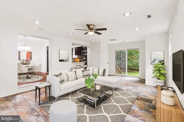 Dining room, Interior, Living room, Pendant Lights, Recessed Lighting