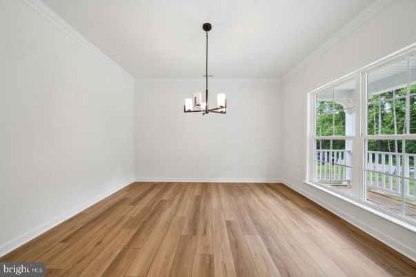 Empty room, Interior, Pendant Lights, Wood Texture Flooring
