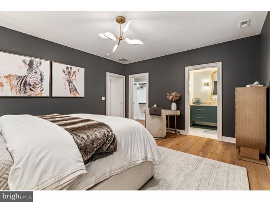 Bedroom, Interior, Pendant Lights, Wood Texture Flooring