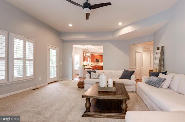 Chandelier, Interior, Kitchen, Living room, Pendant Lights, Recessed Lighting