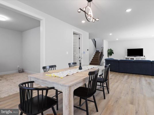 Dining room, Interior, Living room, Pendant Lights, Recessed Lighting, Wood Texture Flooring