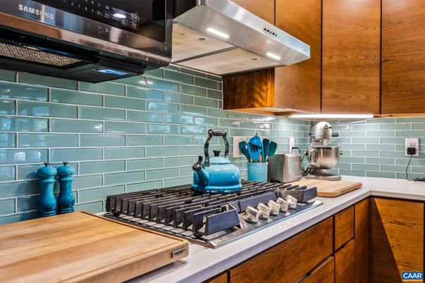 Interior, Kitchen, Stainless Steel Appliances
