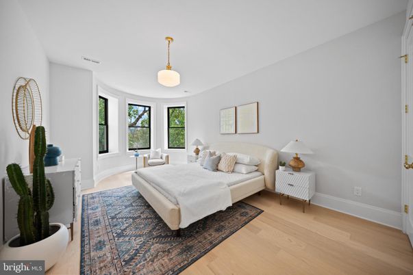 Bedroom, Interior, Pendant Lights, Wood Texture Flooring