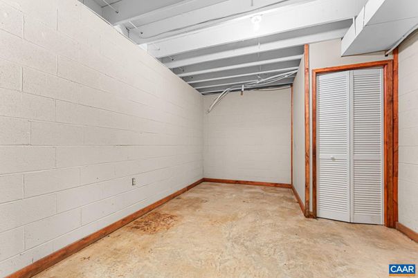 Garage, Interior, Stone Walls