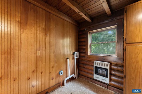 Empty room, Interior, Wooden Beams, Wooden Ceilings, Wooden Walls