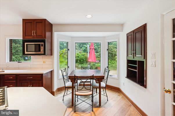 Dining room, Interior, Kitchen, Recessed Lighting, Wood Texture Flooring