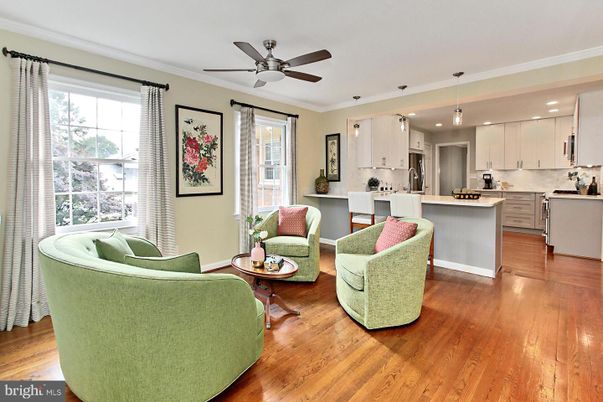 Interior, Kitchen, Living room, Pendant Lights, Recessed Lighting, Stainless Steel Appliances, Wood Texture Flooring