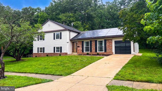Attached, Exterior, Facade, Brick Facade, Solar Panels, Farmhouse
