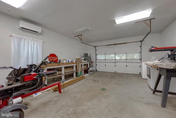 Garage, Interior