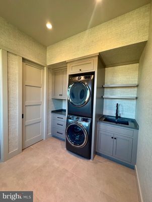 Interior, Recessed Lighting, Utility Closets, Washer