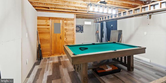 Billiard Table, Game Room, Interior, Wood Texture Flooring, Wooden Walls