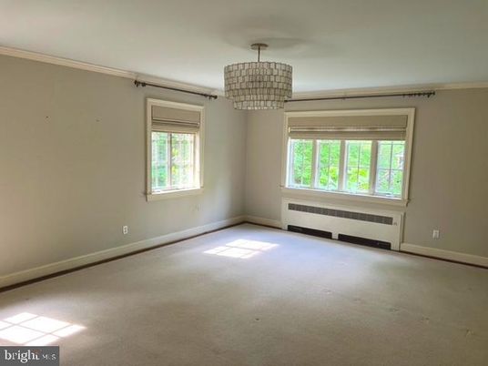 Chandelier, Empty room, Interior
