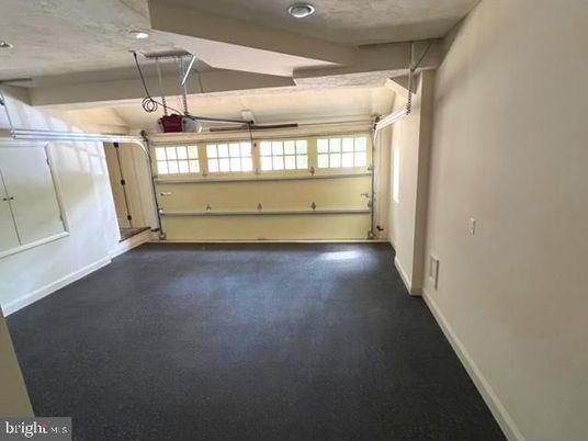 Garage, Interior, Recessed Lighting