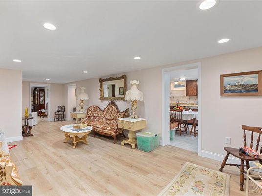 Dining room, Interior, Living room, Recessed Lighting, Wood Texture Flooring