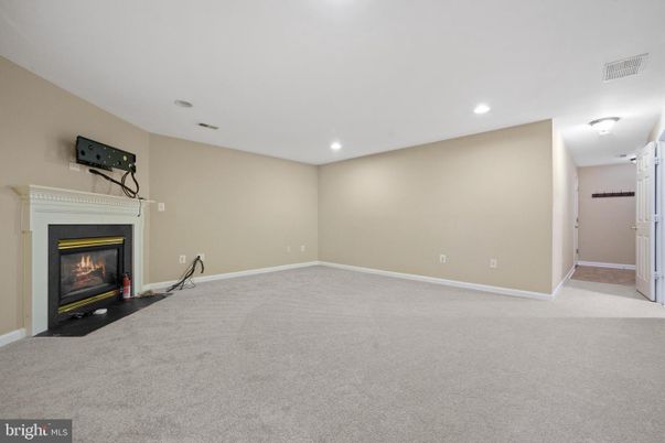 Empty room, Fireplace, Interior, Recessed Lighting