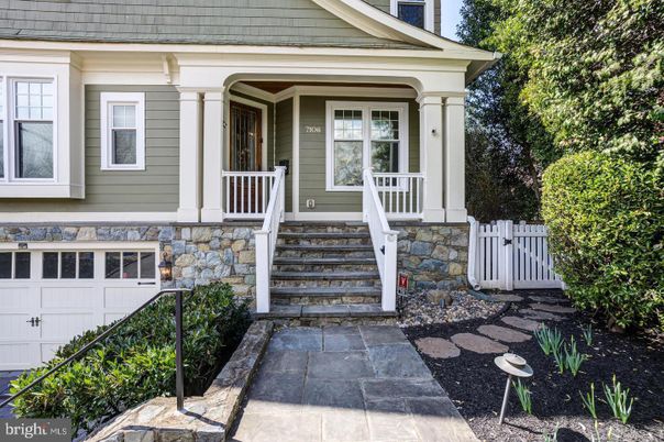 Exterior, Facade, None