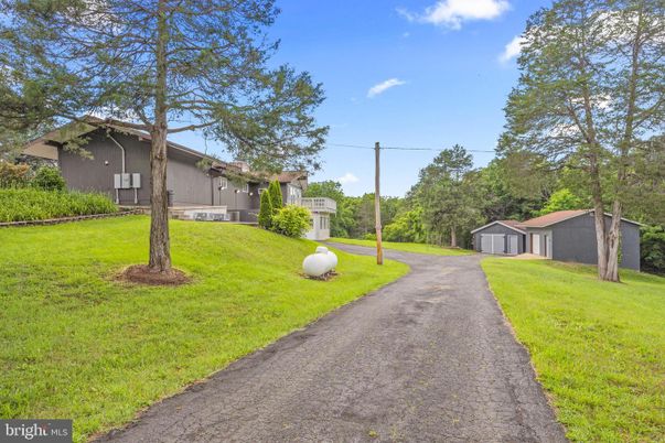 Backyard, Detached Garage, Exterior