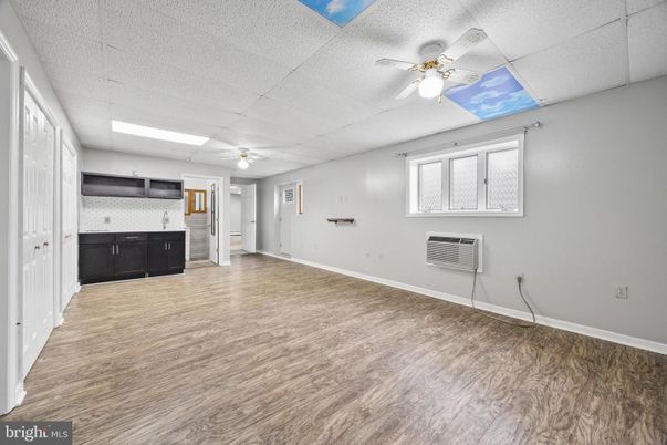 Empty room, Interior, Kitchen, Wood Texture Flooring