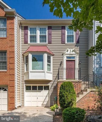 Attached, Exterior, Facade, Brick Facade, Rowhouse
