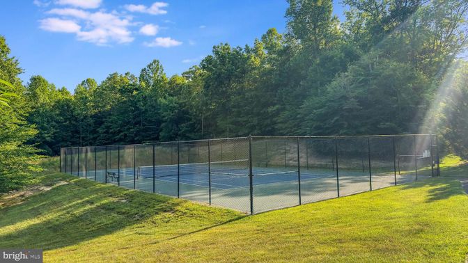Exterior, Tennis Courts