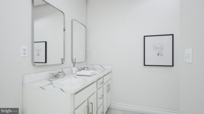 Bathroom, Dual Sink Vanities, Interior