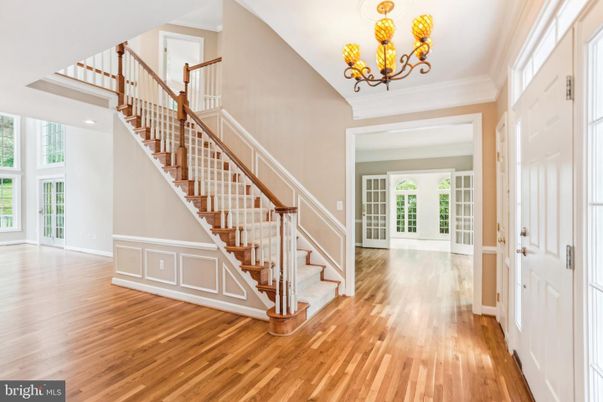 Chandelier, Interior, Recessed Lighting, Wood Texture Flooring