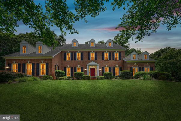 Exterior, Facade, Brick Facade, Georgian