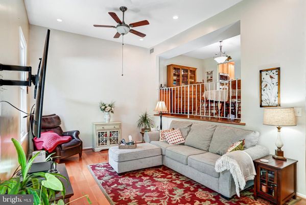 Interior, Living room, Pendant Lights, Recessed Lighting, Wood Texture Flooring