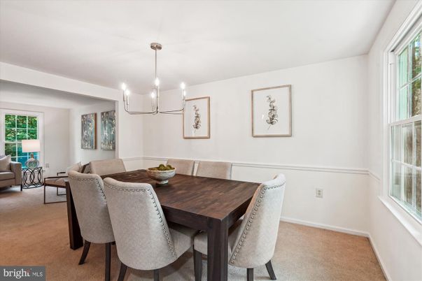Chandelier, Dining room, Interior, Pendant Lights