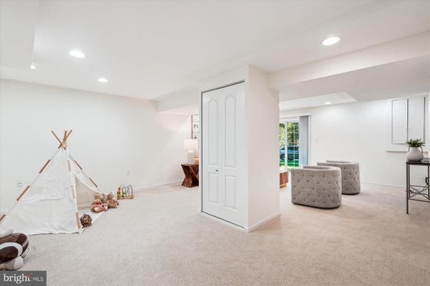 Interior, Recessed Lighting