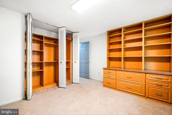 Interior, Walk-in Closets