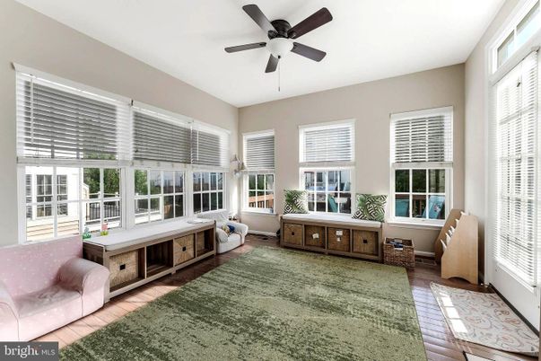 Interior, Sun Room, Wood Texture Flooring