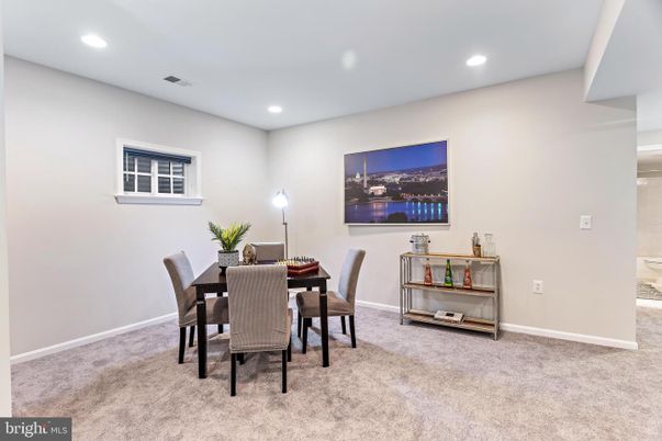 Dining room, Interior, Recessed Lighting