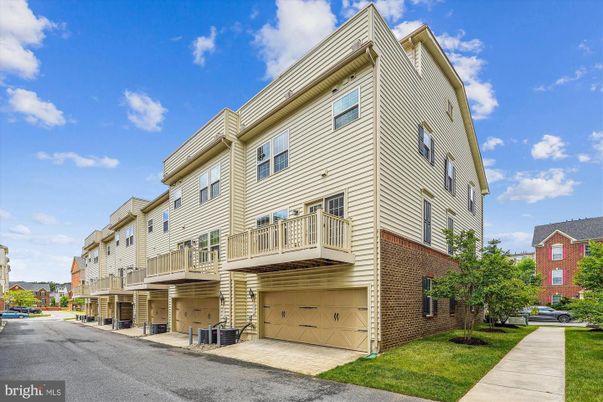 Attached, Exterior, Facade, Brick Facade, Rowhouse