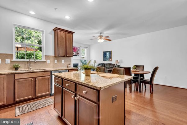 Dining room, Interior, Kitchen, Recessed Lighting, Wood Texture Flooring
