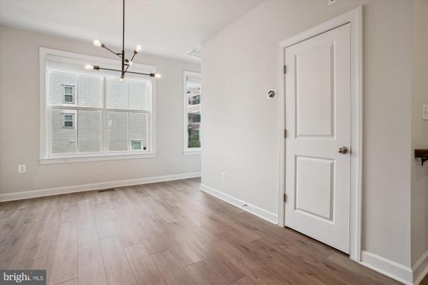 Empty room, Interior, Pendant Lights, Wood Texture Flooring